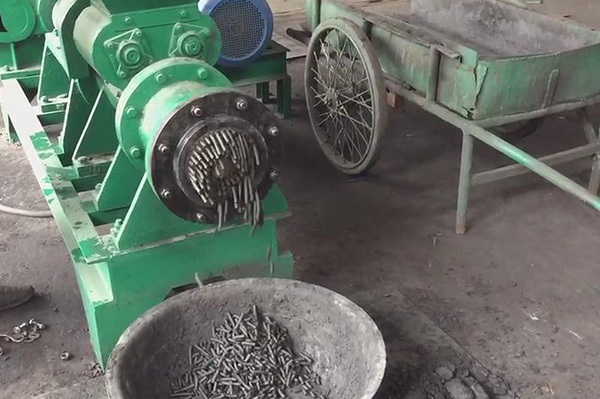 增碳劑顆粒機(jī)